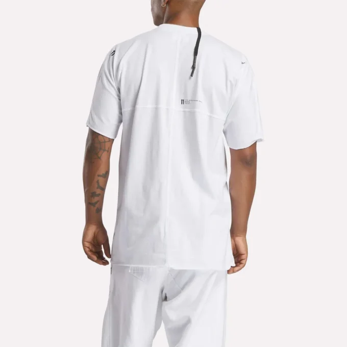 Camiseta Constructed de Reebok x 11 By Boris Bidjan Saberi LTD Camiseta Constructed de Reebok x 11 By Boris Bidjan Saberi LTD