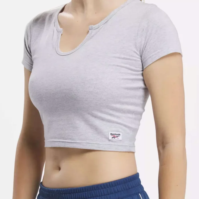 Camiseta corta clásica para mujer