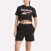 Camiseta corta de manga corta con logo bicolor para mujer Camiseta corta de manga corta con logo bicolor para mujer