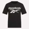 Camiseta de manga corta con cuello redondo y logotipo grande para mujer