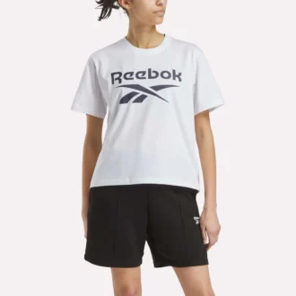 Camiseta de manga corta oversize con logo grande para mujer