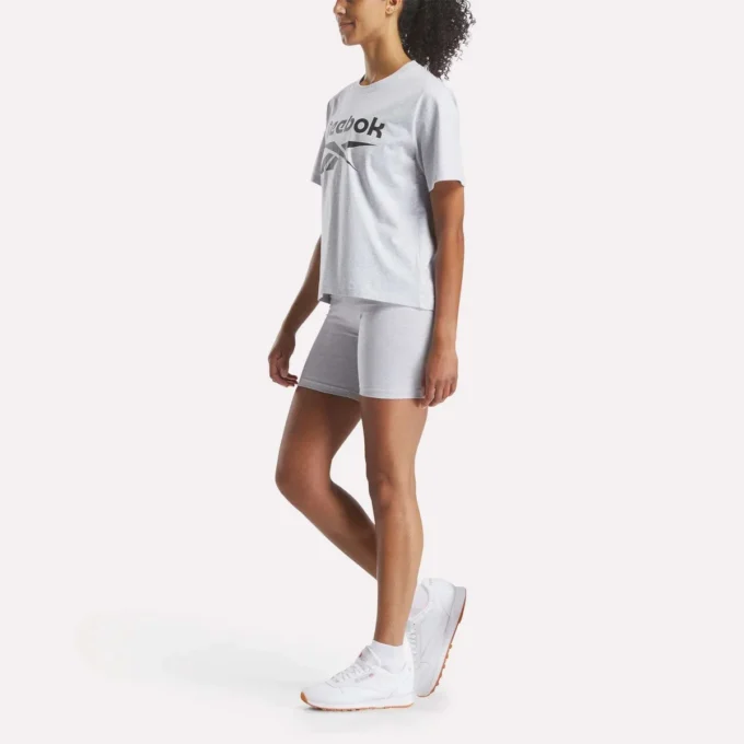 Camiseta de manga corta oversize con logo grande para mujer Camiseta de manga corta oversize con logo grande para mujer