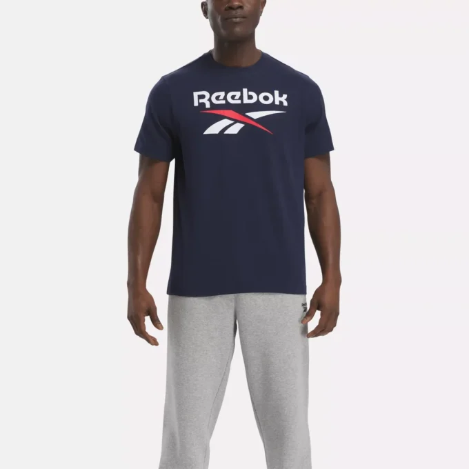 Camiseta Reebok Identity Big Stacked Logo para hombre Camiseta Reebok Identity Big Stacked Logo para hombre