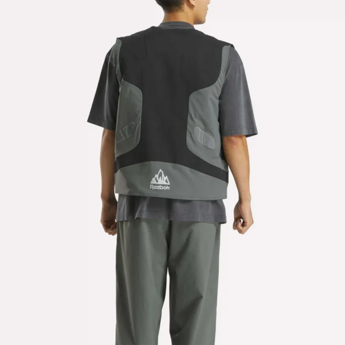 Chaleco reversible Reebok x MARKET