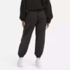 Pantalones cargo esenciales para el armario femenino