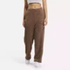Prendas básicas para el armario femenino: pantalones cómodos Prendas básicas para el armario femenino: pantalones cómodos