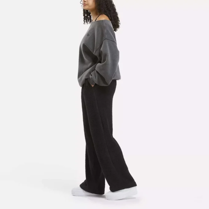 Prendas básicas para el armario femenino: pantalones cómodos Prendas básicas para el armario femenino: pantalones cómodos