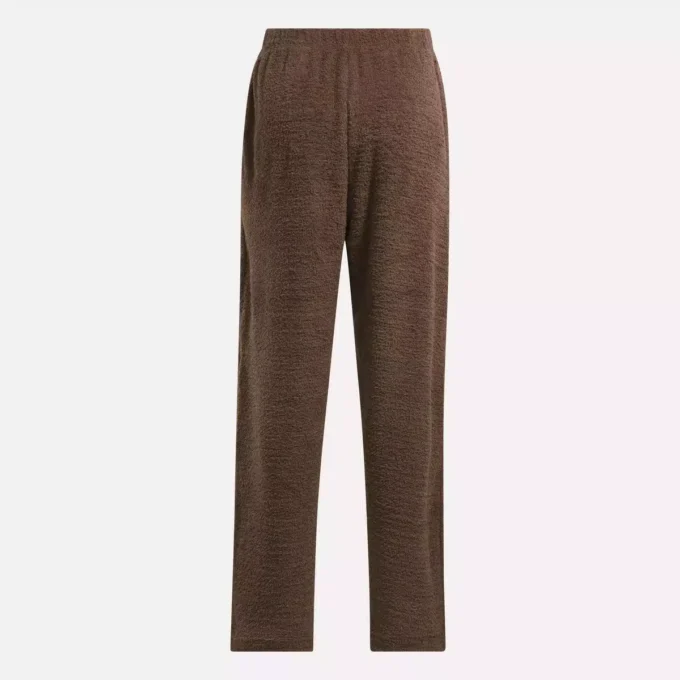 Prendas básicas para el armario femenino: pantalones cómodos Prendas básicas para el armario femenino: pantalones cómodos