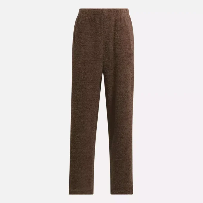 Prendas básicas para el armario femenino: pantalones cómodos Prendas básicas para el armario femenino: pantalones cómodos