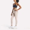 Sujetador con tirantes Core para mujer – Sujetador de sujeción media