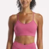 Sujetador deportivo con tirantes para mujer