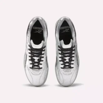 Zapatillas Reebok x PLEASURES Hammer Street