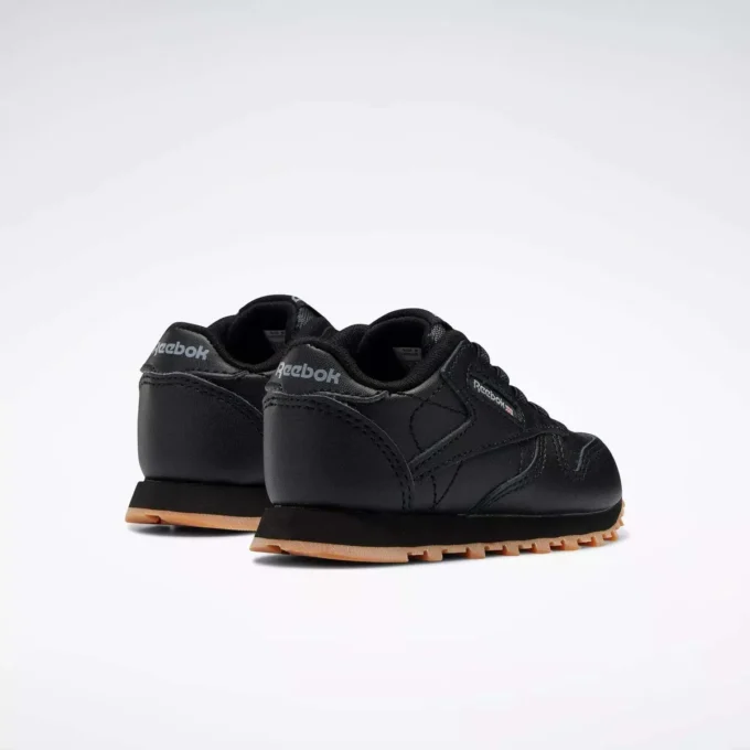 Zapatos Classic Leather para niños: bebés y niños pequeños Zapatos Classic Leather para niños: bebés y niños pequeños