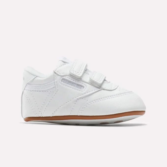 Zapatos Club C Crib para niños: bebés y niños pequeños Zapatos Club C Crib para niños: bebés y niños pequeños
