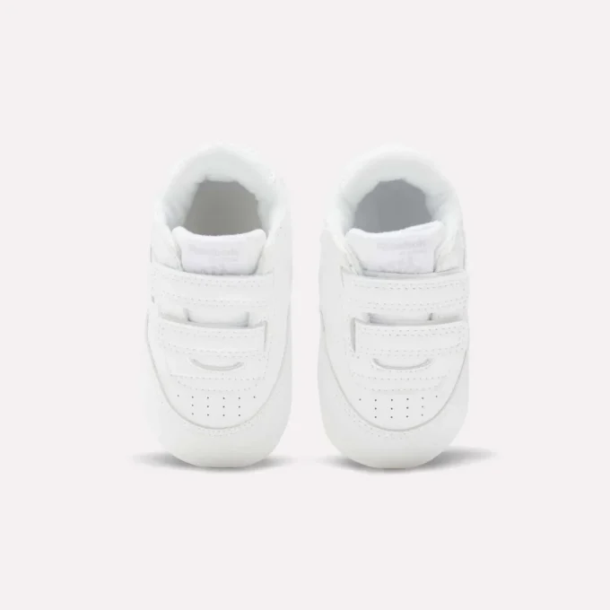 Zapatos Club C Crib para niños: bebés y niños pequeños Zapatos Club C Crib para niños: bebés y niños pequeños